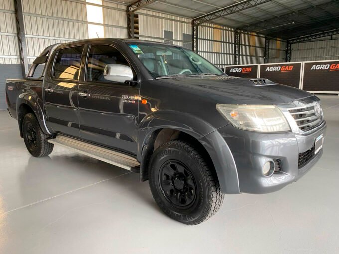 Camioneta Toyota Hilux SR - Año 2013 - Usada.