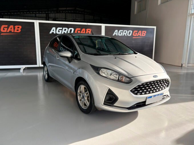 Auto Ford Fiesta S Plus - Año 2019 - Usado.