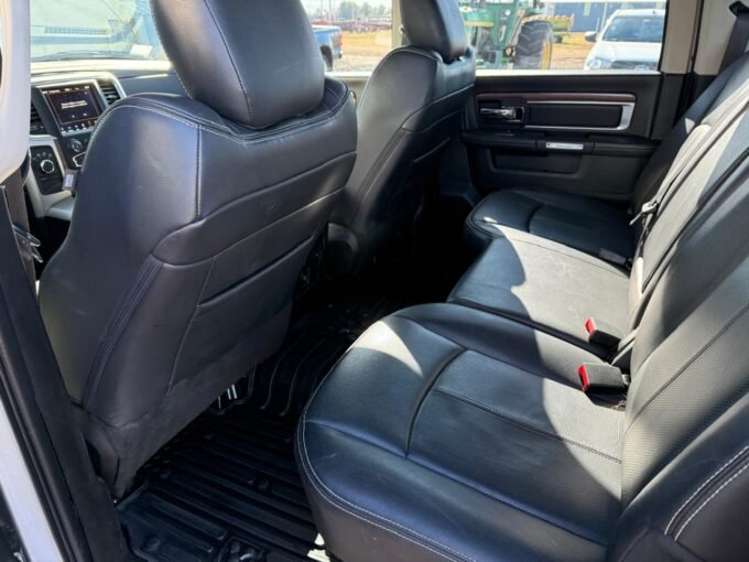 Camioneta Dodge Ram 1500 Laramie - Año 2021 - Usada.