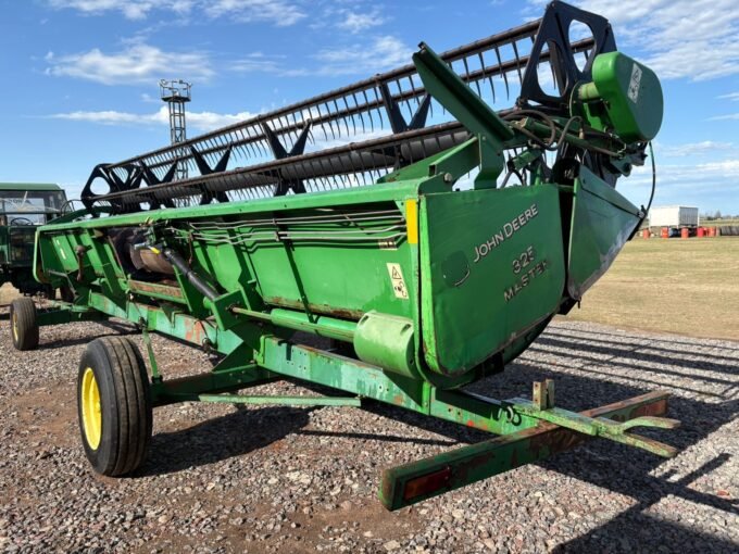 Cosechadora John Deere 1550 25 Pies - Año 2004 - Usada.