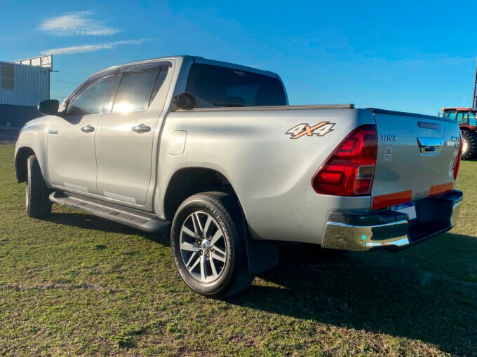 Camioneta Toyota Hilux SRX - Año 2016 - Usada.